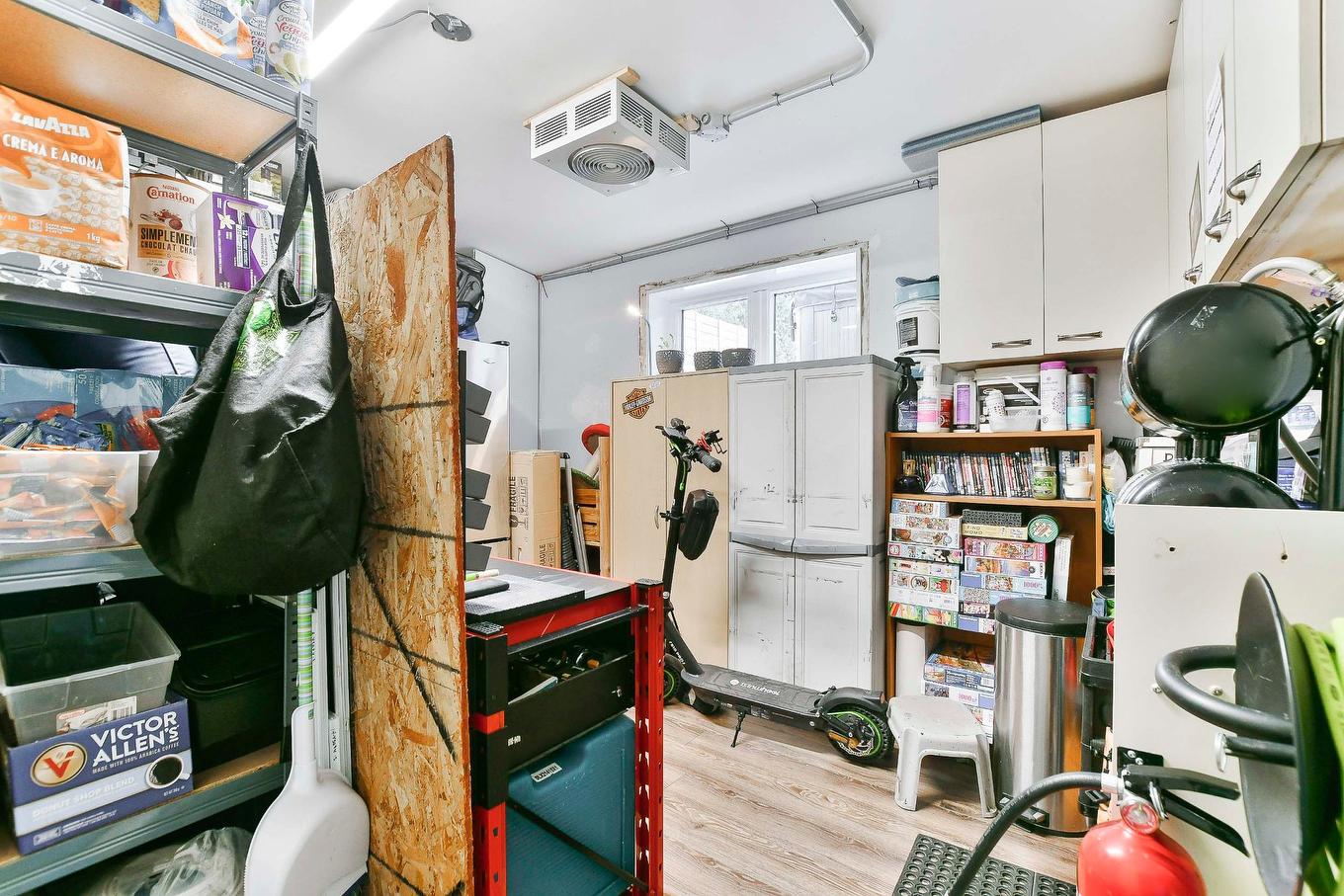 Rangement - 1364 Av. St-Jean, Mascouche, QC - Indoor