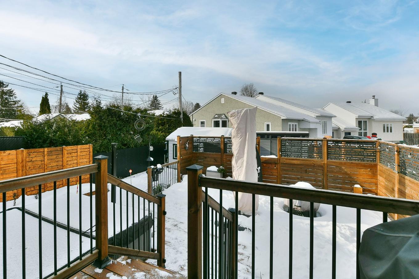 Terrasse - 1364 Av. St-Jean, Mascouche, QC - Outdoor