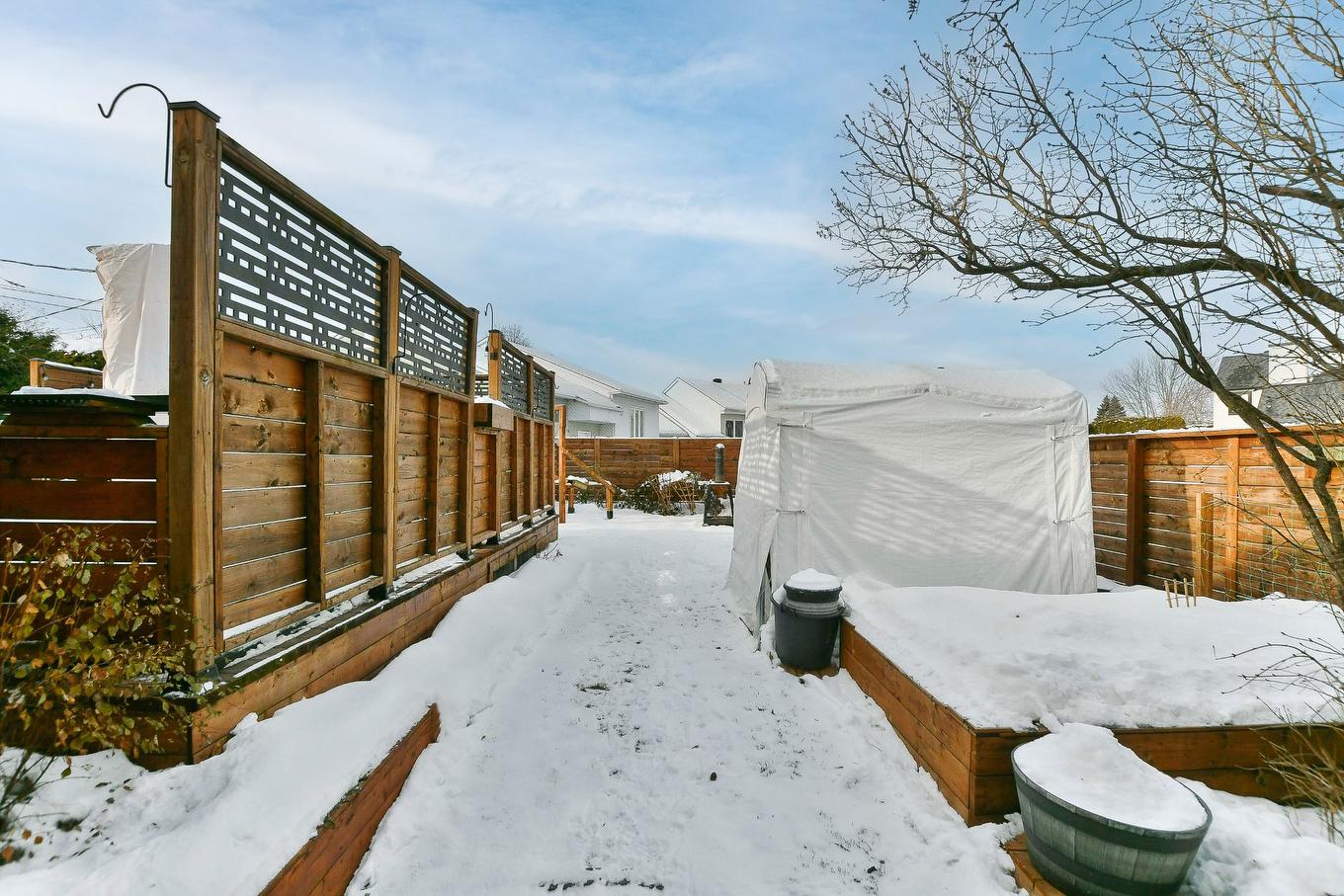 Cour - 1364 Av. St-Jean, Mascouche, QC - Outdoor