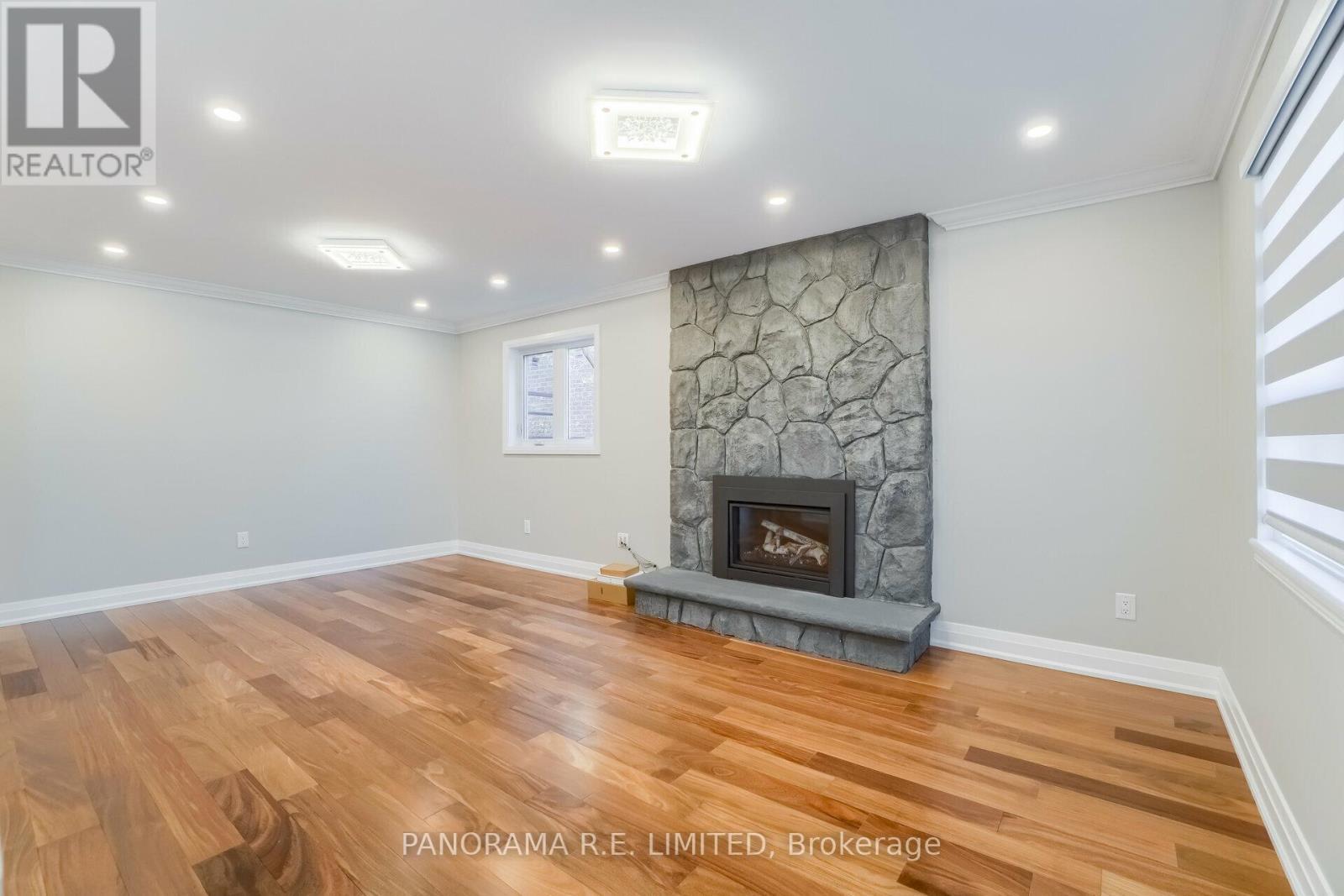 100 Poplar Heights Drive, Toronto, ON - Indoor With Fireplace