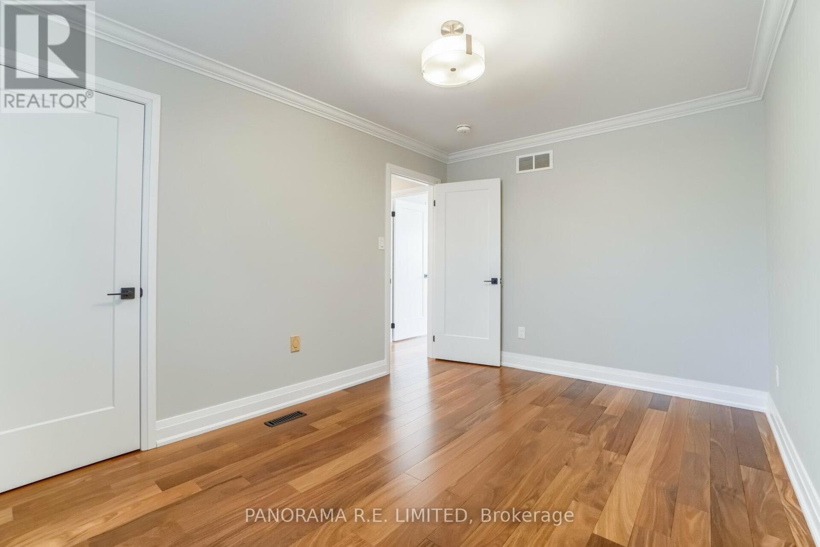 100 Poplar Heights Drive, Toronto, ON - Indoor Photo Showing Other Room