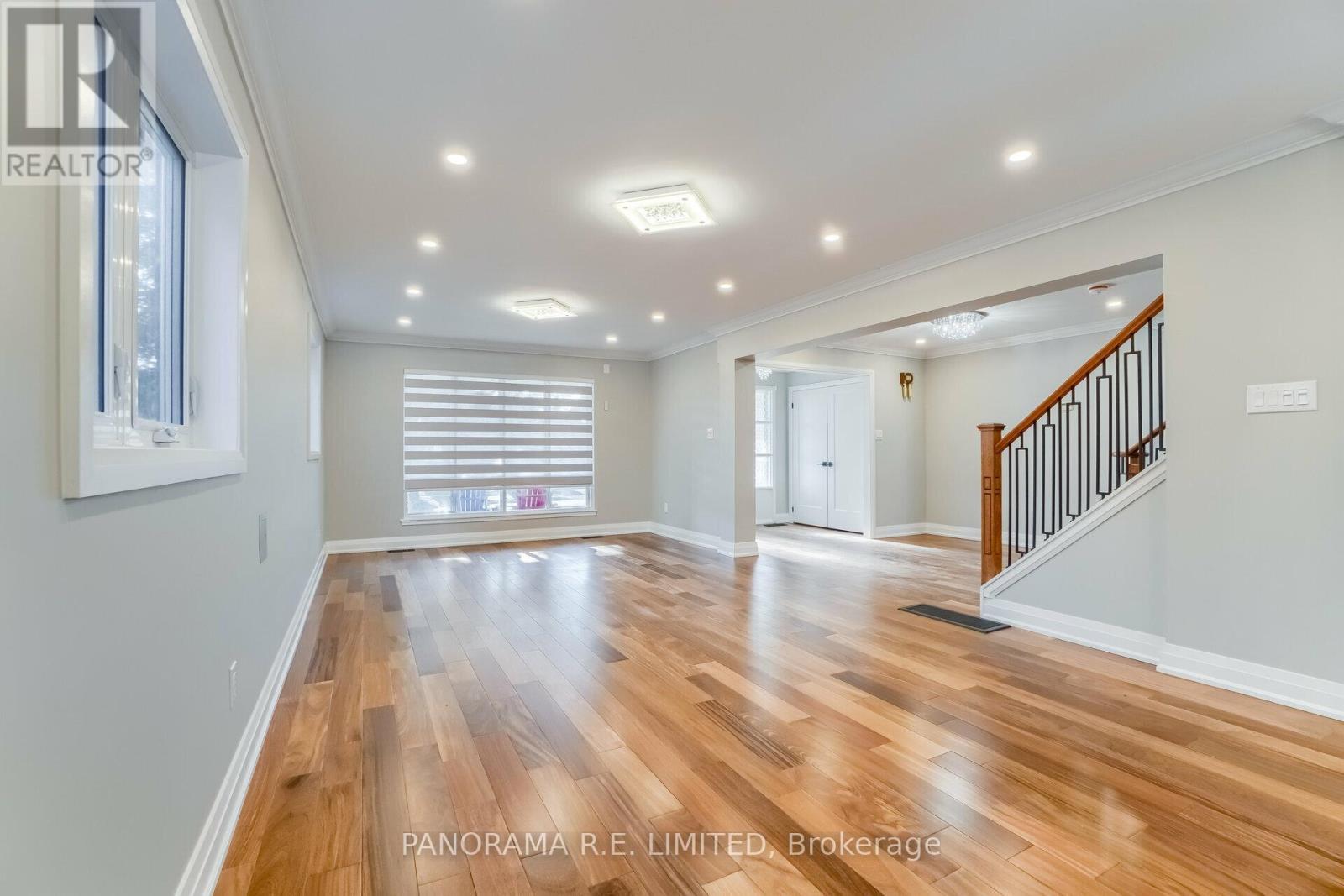 100 Poplar Heights Drive, Toronto, ON - Indoor Photo Showing Other Room