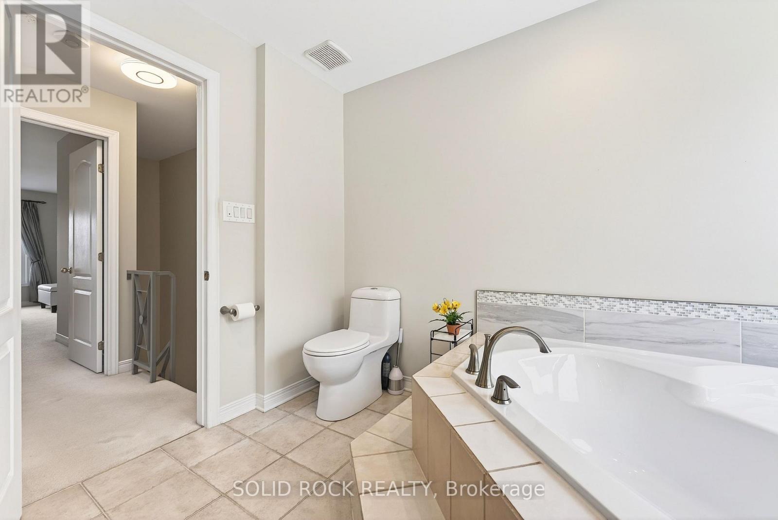 Ensuite - 395 Mackay Street, Ottawa, ON - Indoor Photo Showing Bathroom