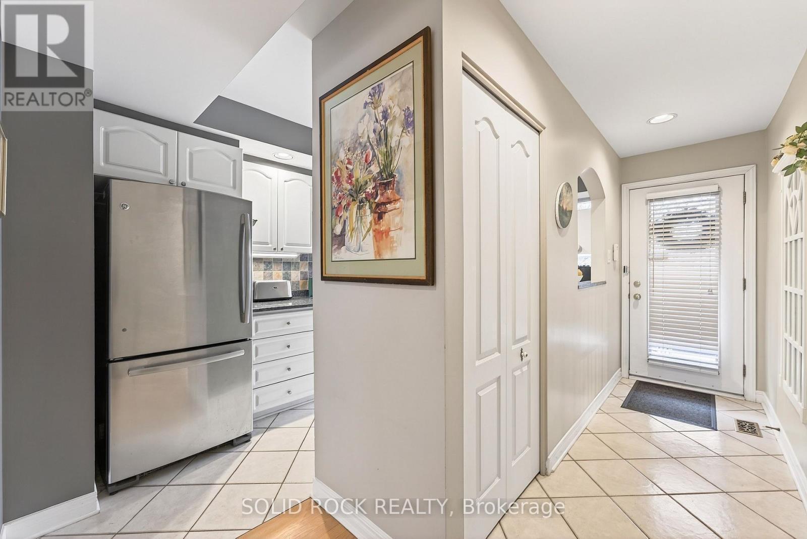 395 Mackay Street, Ottawa, ON - Indoor Photo Showing Other Room