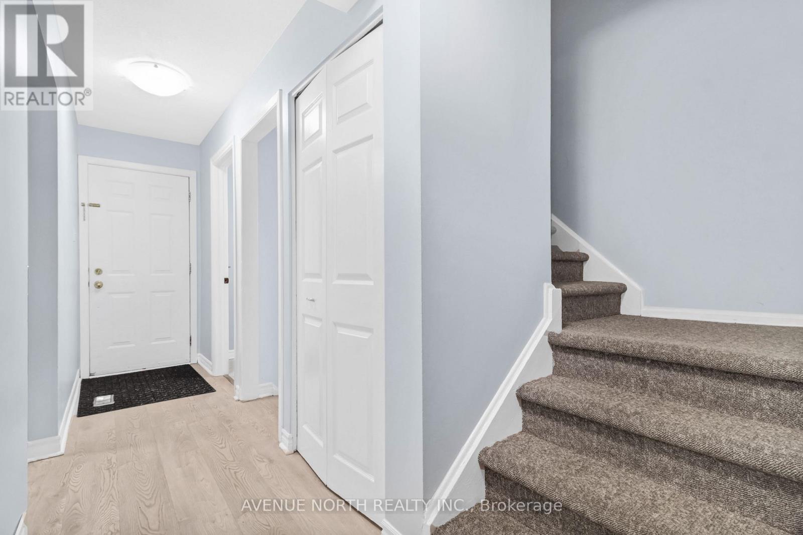 25 - 665 Hochelaga Street, Ottawa, ON - Indoor Photo Showing Other Room