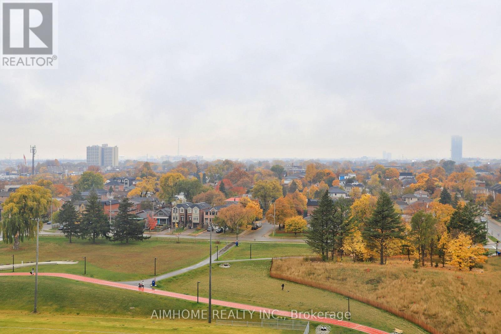 1120 - 251 Manitoba Street, Toronto, ON - Outdoor With View