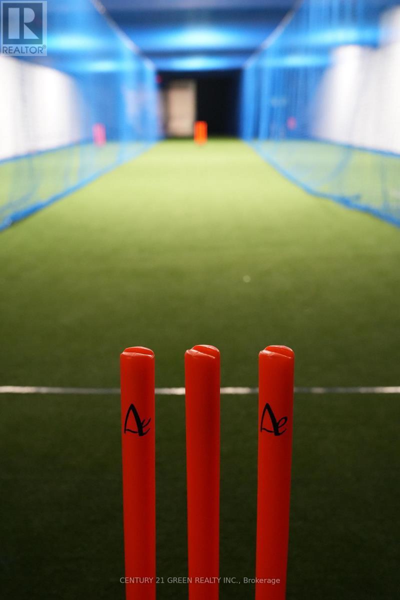 4 - 1700 Brampton Street N, Hamilton, ON