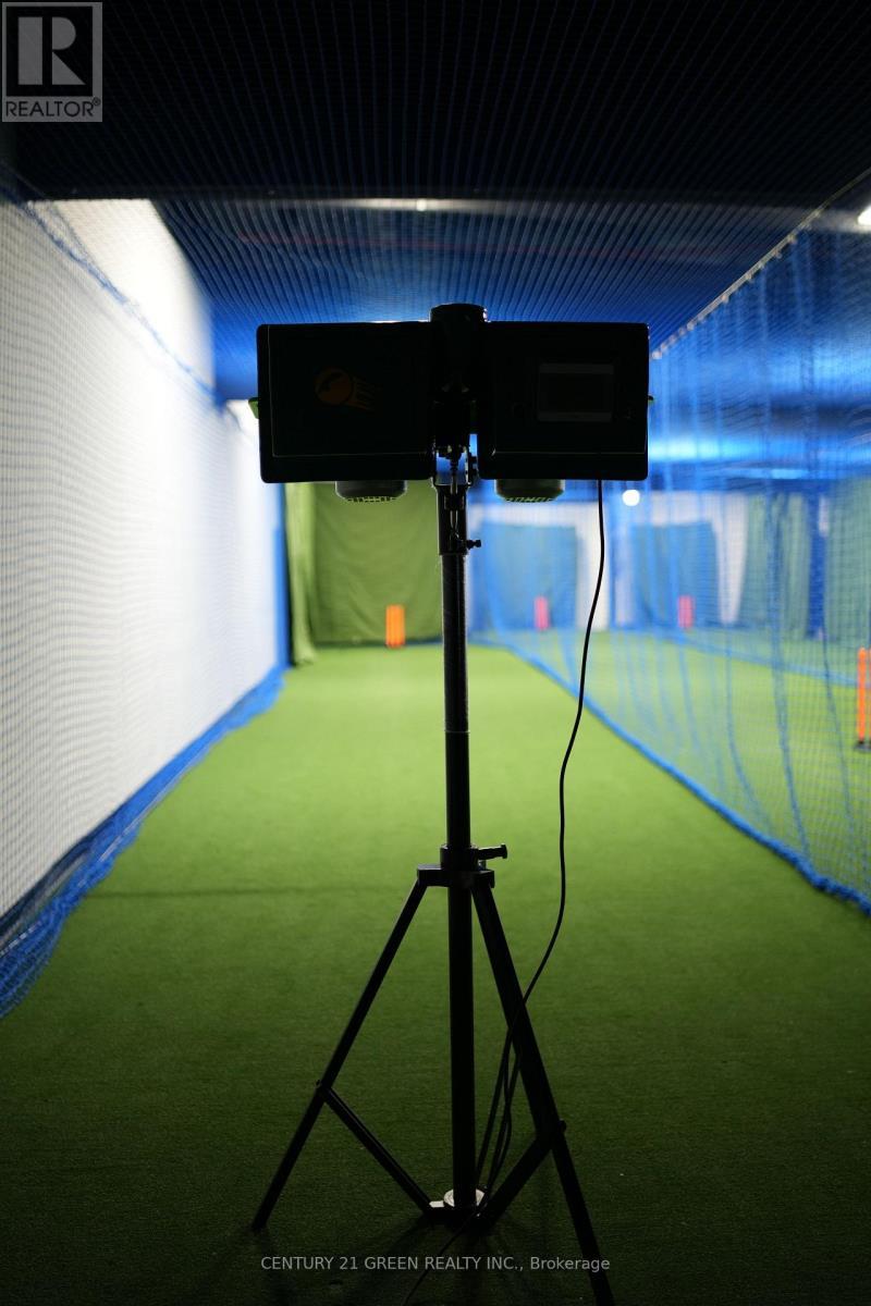 4 - 1700 Brampton Street N, Hamilton, ON