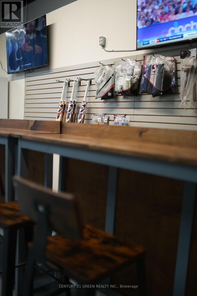 4 - 1700 Brampton Street N, Hamilton, ON