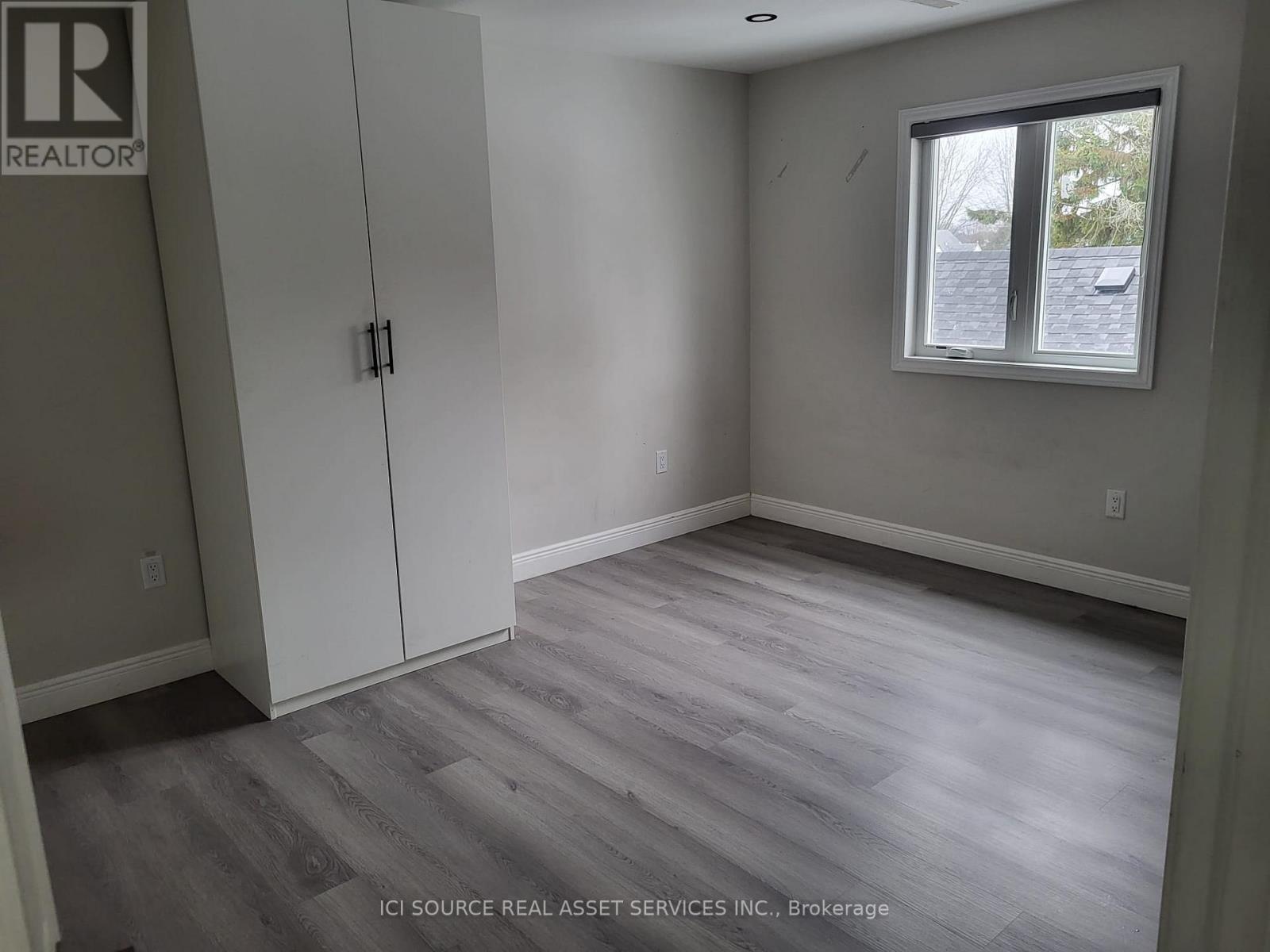 6447 Culp Street, Niagara Falls, ON - Indoor Photo Showing Other Room