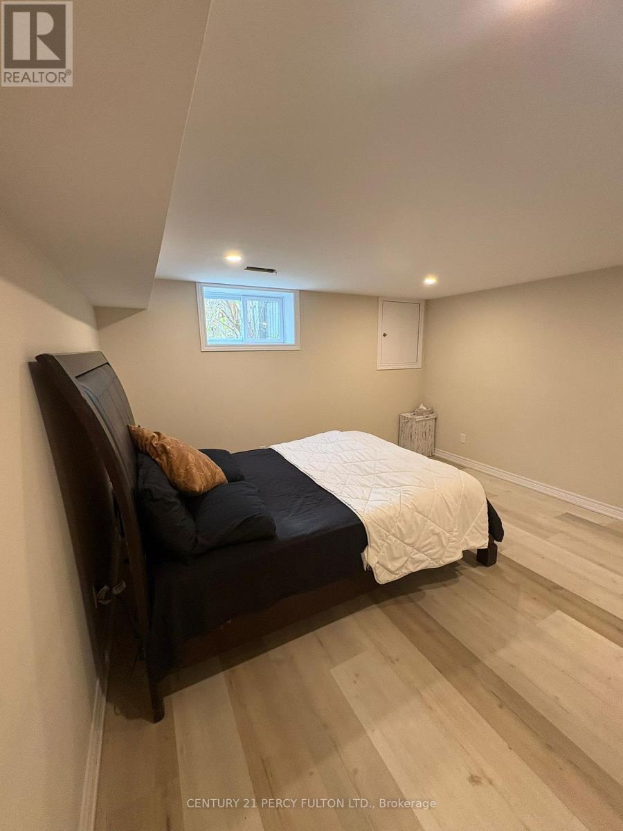 485 56 Highway, Hamilton, ON - Indoor Photo Showing Other Room