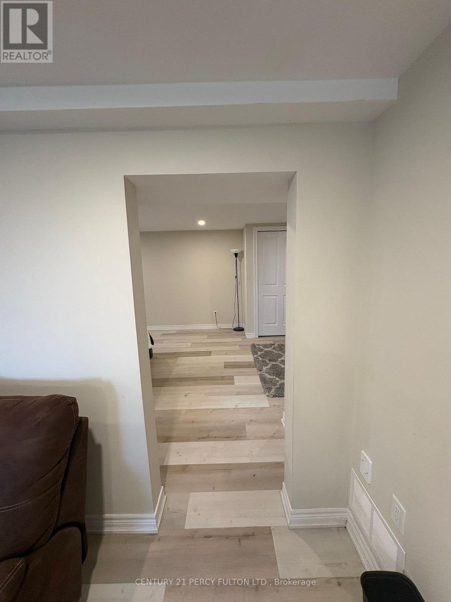 485 56 Highway, Hamilton, ON - Indoor Photo Showing Other Room