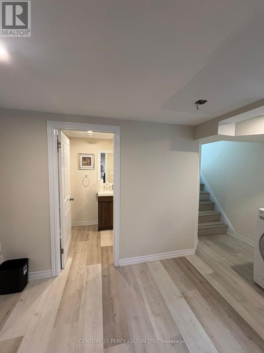 485 56 Highway, Hamilton, ON - Indoor Photo Showing Other Room