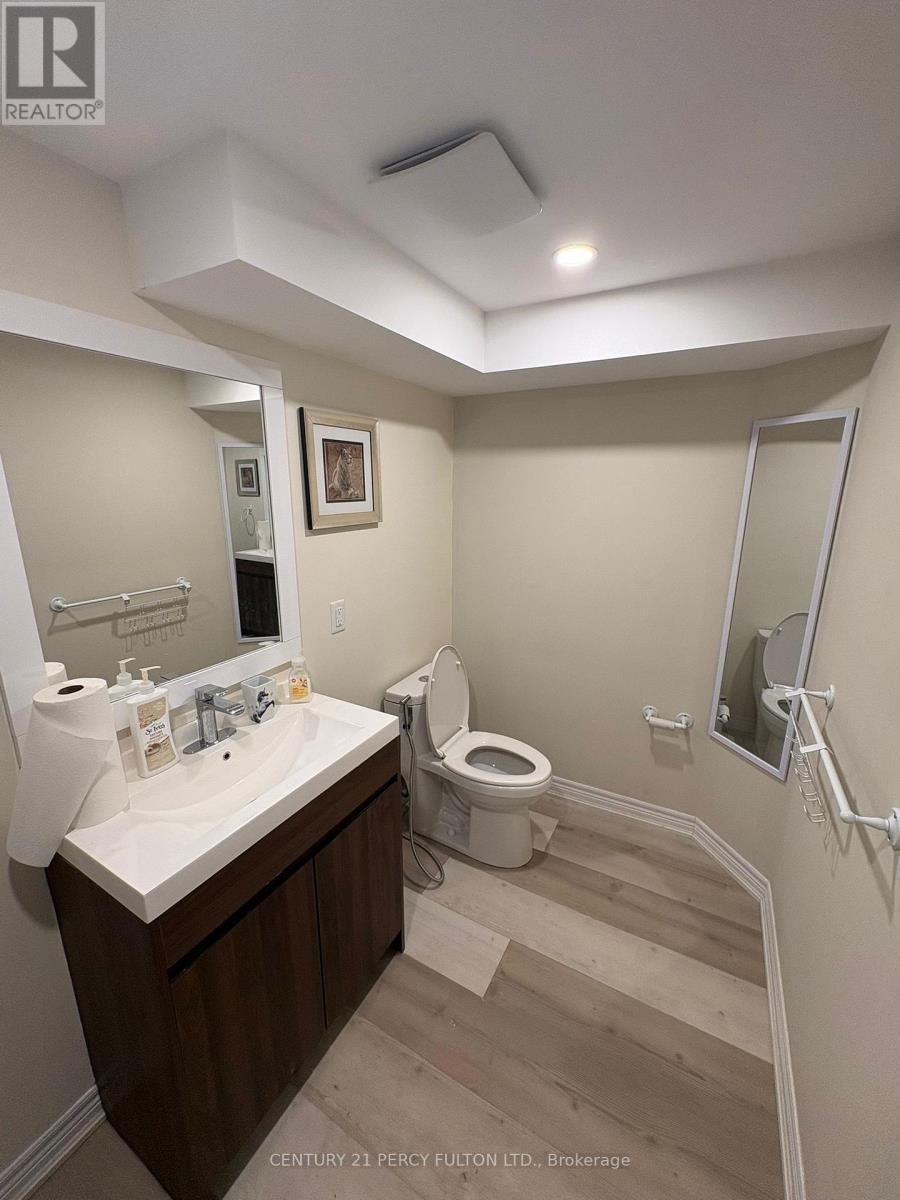485 56 Highway, Hamilton, ON - Indoor Photo Showing Bathroom
