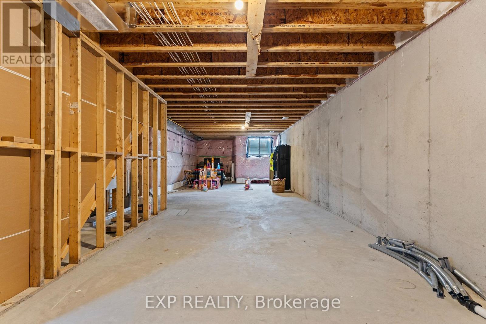 31 - 744 Nelson Street W, Norfolk, ON - Indoor Photo Showing Other Room