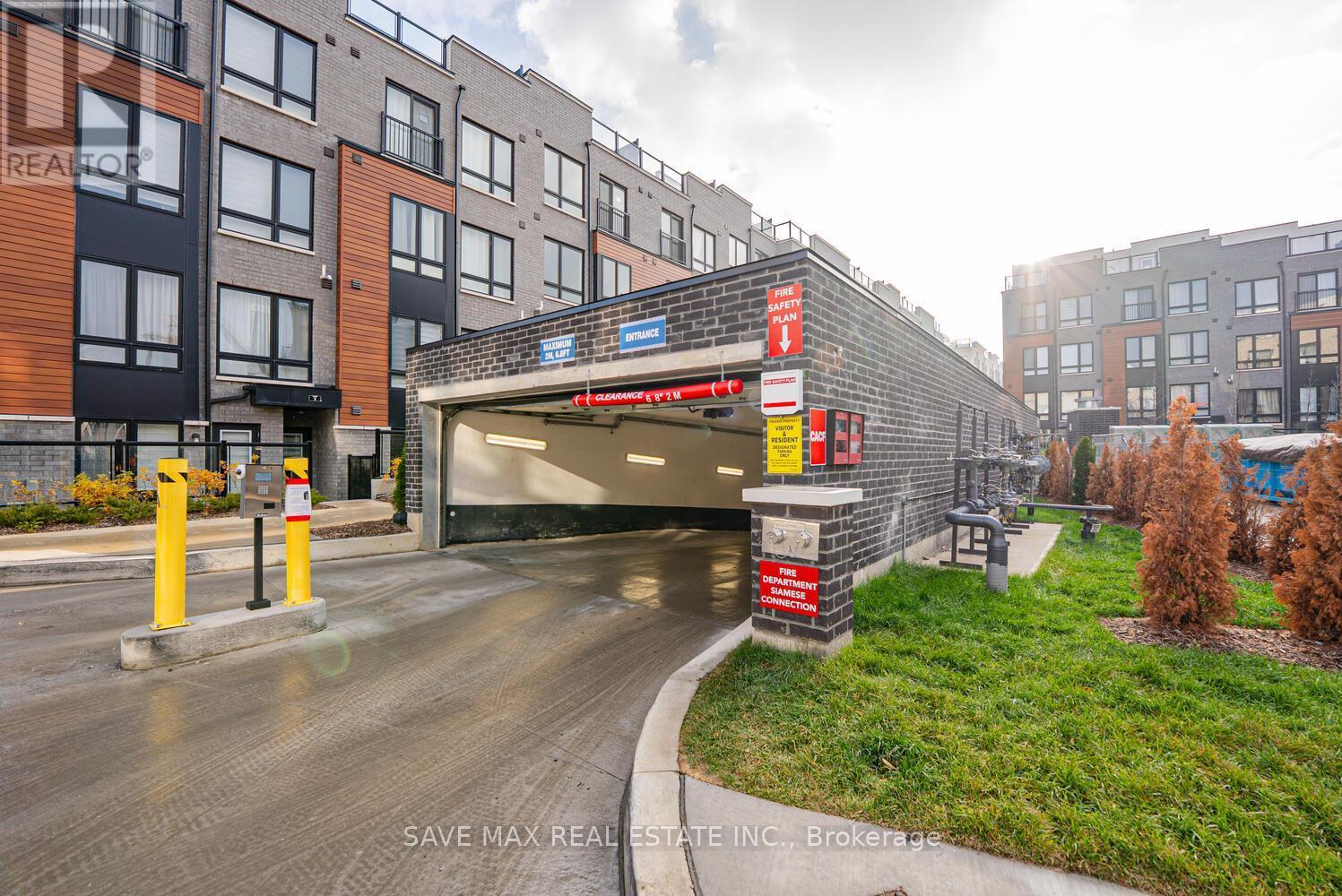 5 - 30 Liben Way, Toronto, ON - Outdoor