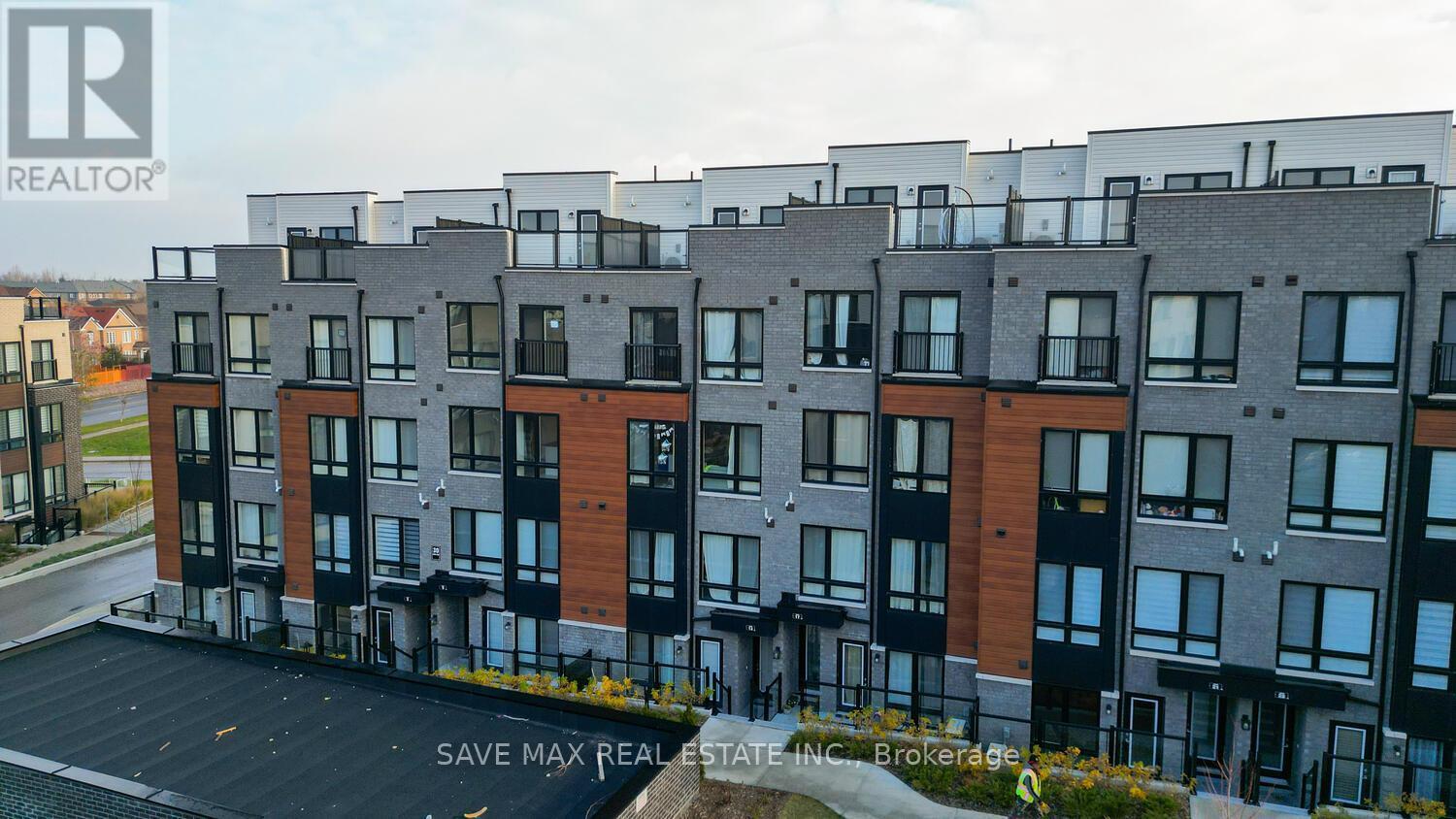 5 - 30 Liben Way, Toronto, ON - Outdoor