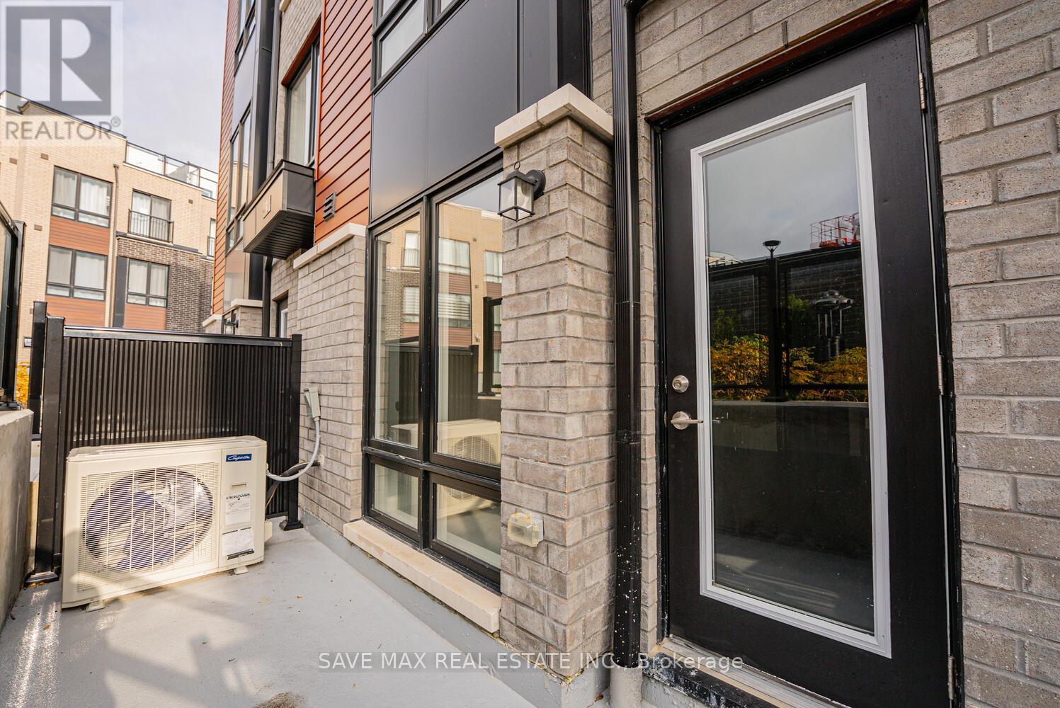 5 - 30 Liben Way, Toronto, ON - Outdoor With Exterior