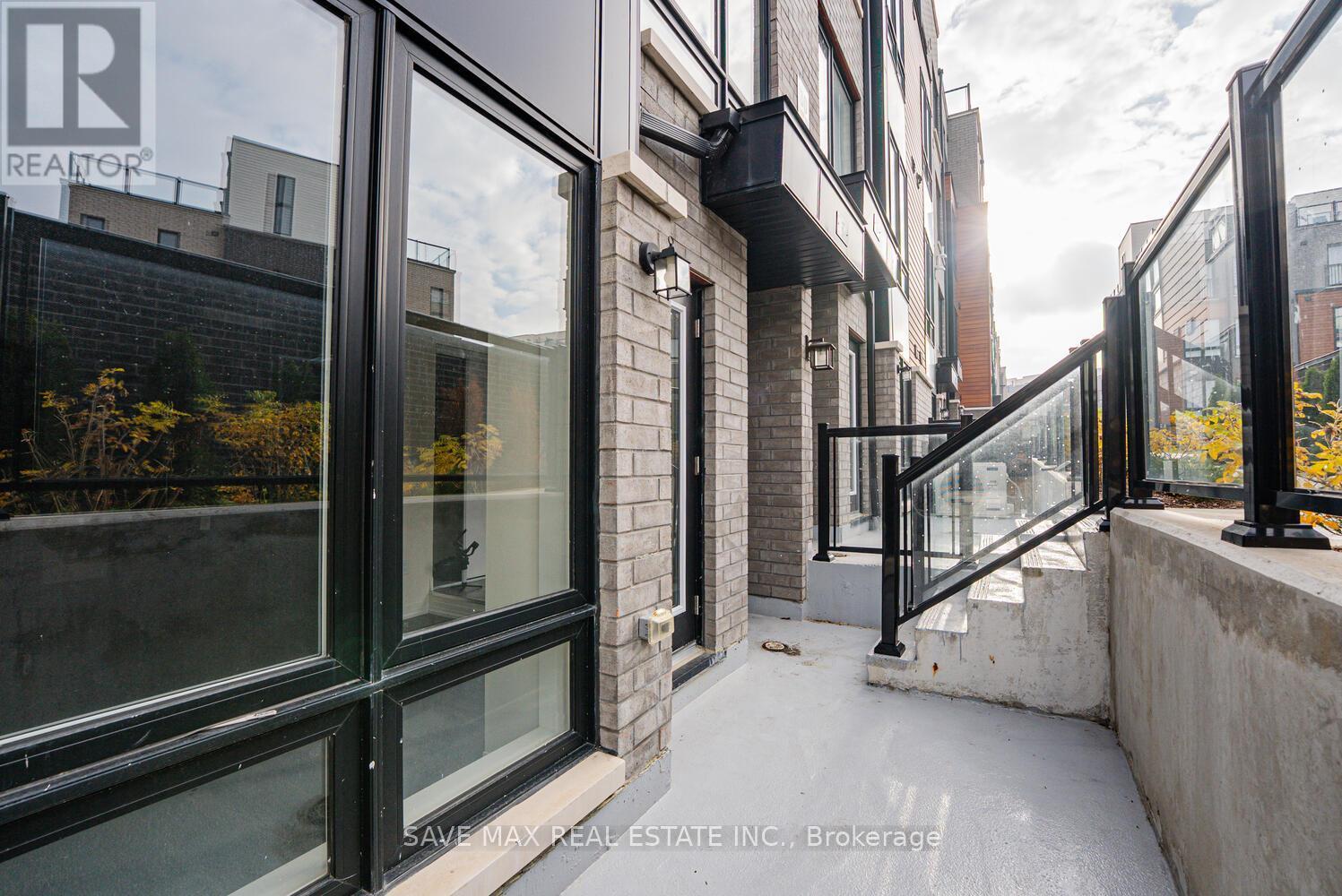 5 - 30 Liben Way, Toronto, ON - Outdoor With Exterior