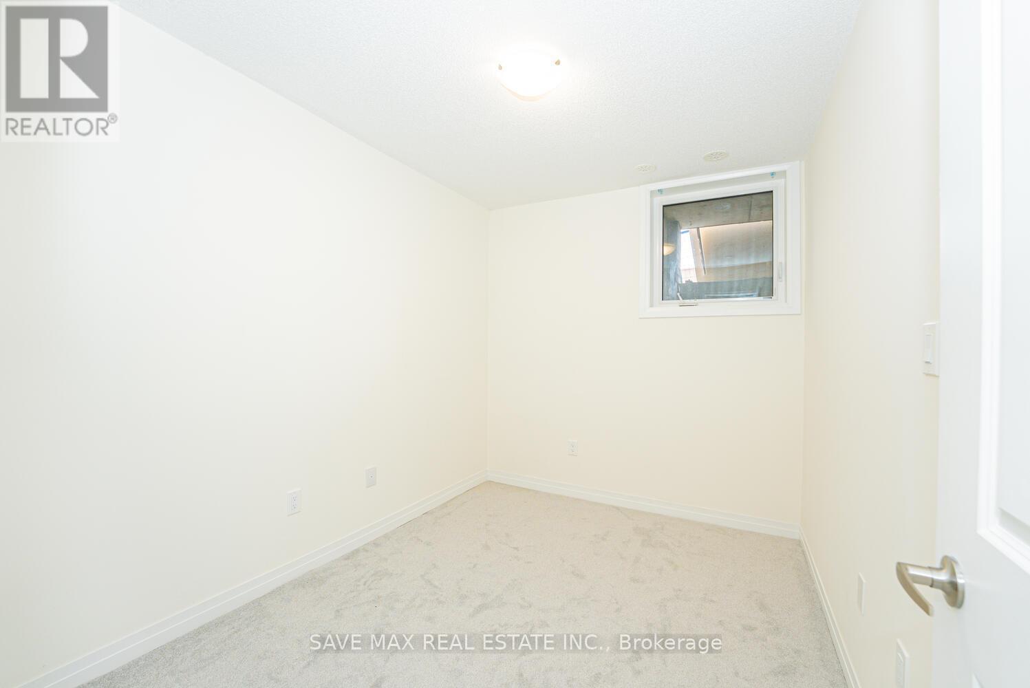 5 - 30 Liben Way, Toronto, ON - Indoor Photo Showing Other Room