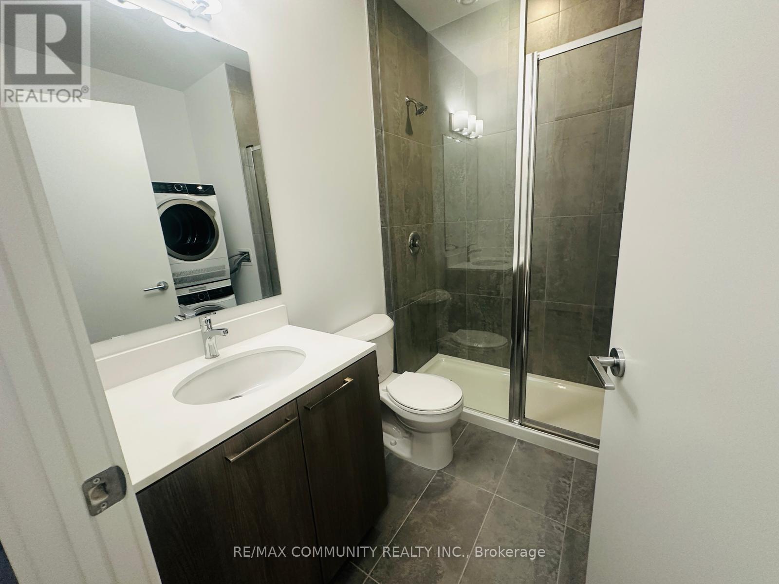 328 - 7439 Kingston Road, Toronto, ON - Indoor Photo Showing Bathroom