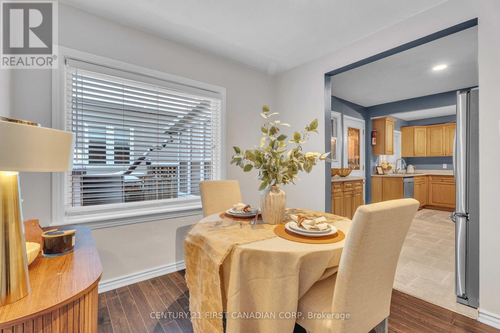 756 Cheapside Street, London East (East C), ON - Indoor Photo Showing Dining Room