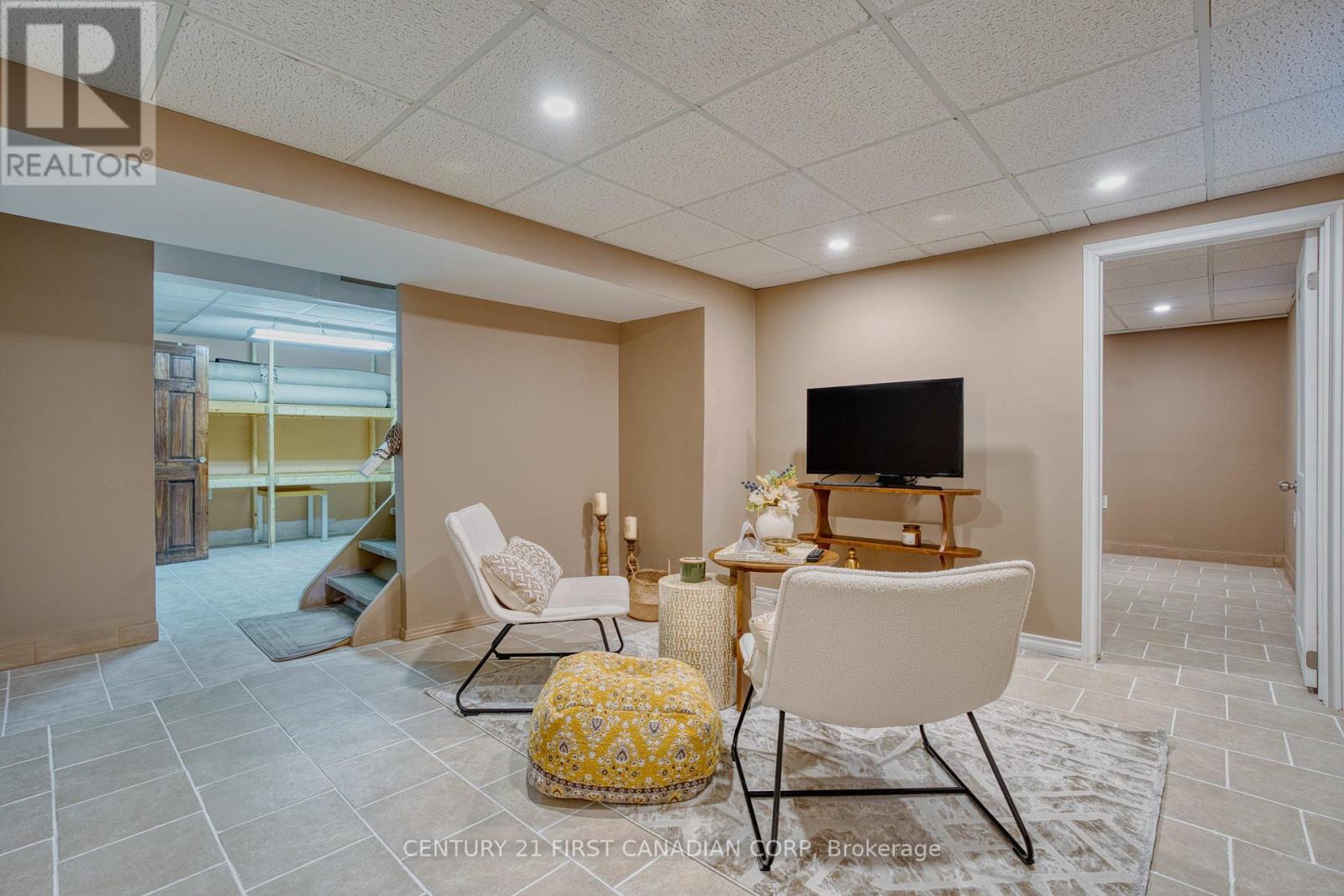 756 Cheapside Street, London East (East C), ON - Indoor