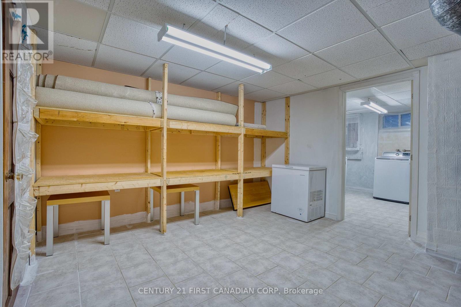 756 Cheapside Street, London East (East C), ON - Indoor