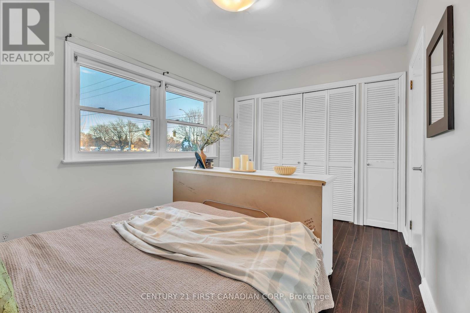 756 Cheapside Street, London East (East C), ON - Indoor Photo Showing Bedroom