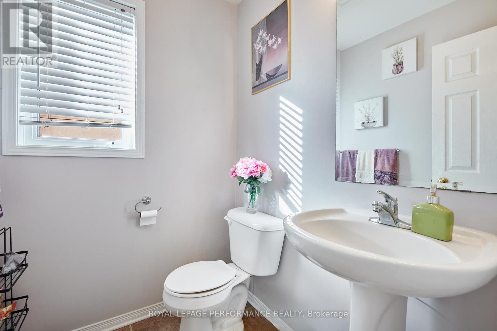 622 Louis Toscano Drive, Ottawa, ON - Indoor Photo Showing Bathroom