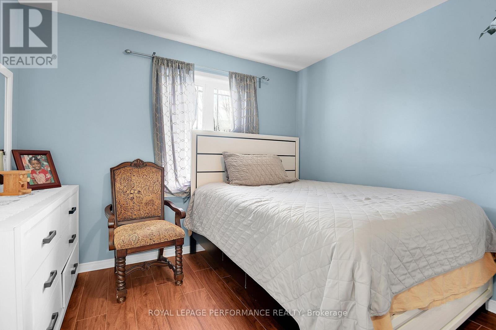 622 Louis Toscano Drive, Ottawa, ON - Indoor Photo Showing Bedroom