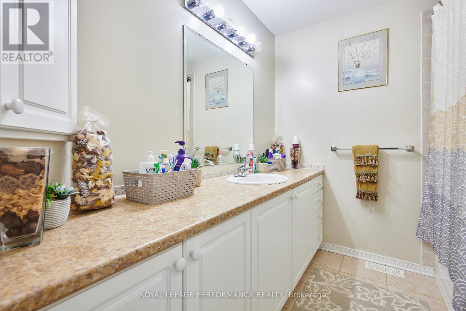 622 Louis Toscano Drive, Ottawa, ON - Indoor Photo Showing Bathroom