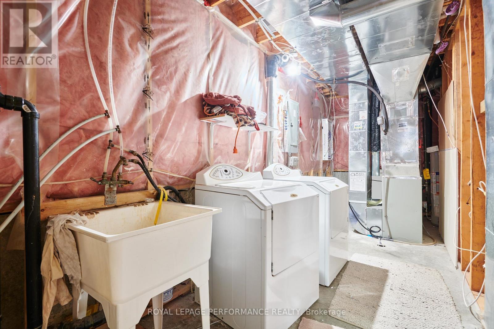 622 Louis Toscano Drive, Ottawa, ON - Indoor Photo Showing Laundry Room