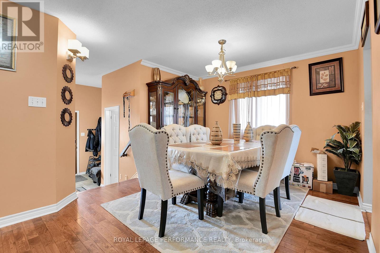 622 Louis Toscano Drive, Ottawa, ON - Indoor Photo Showing Dining Room