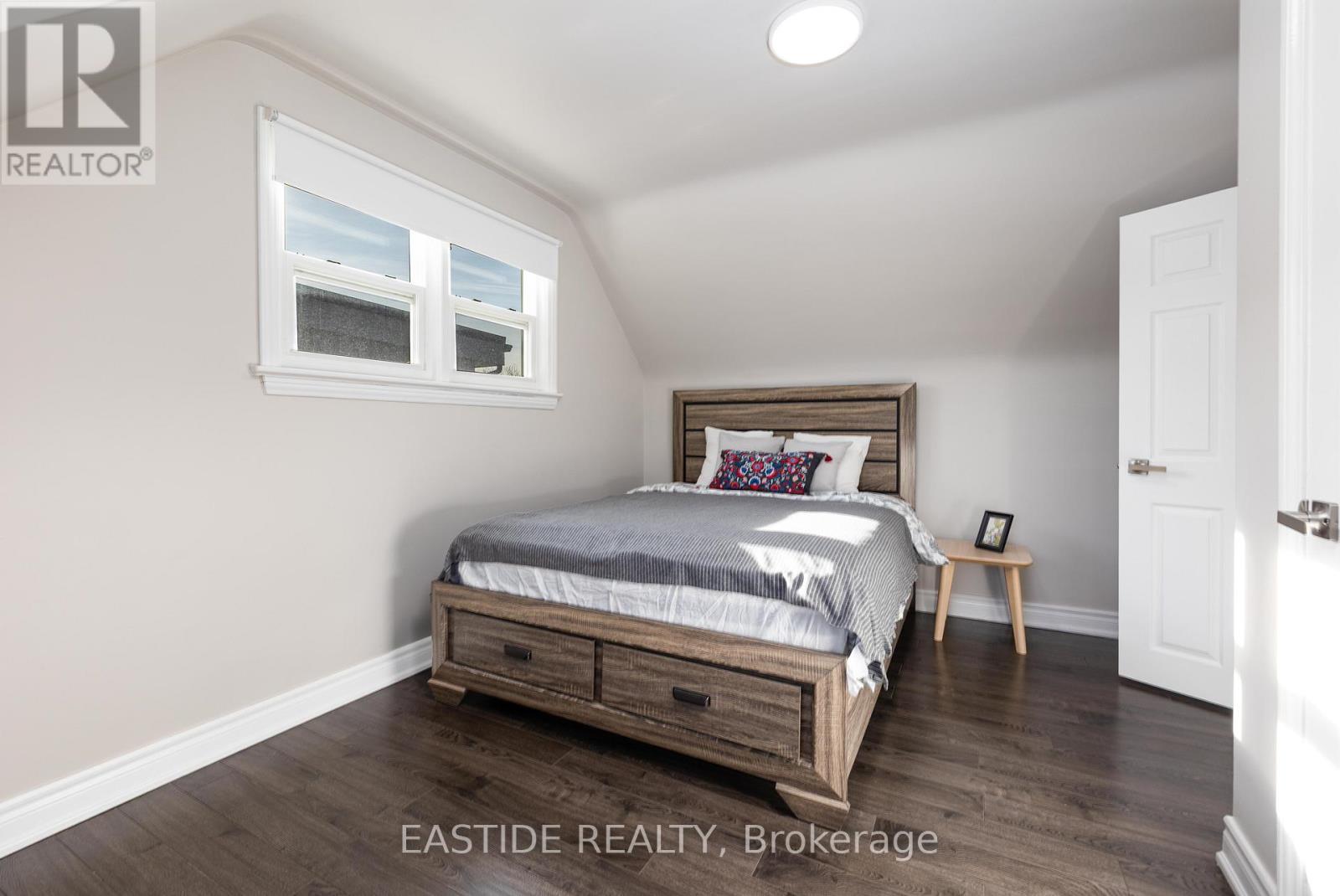 112 Bevdale Road, Toronto, ON - Indoor Photo Showing Bedroom