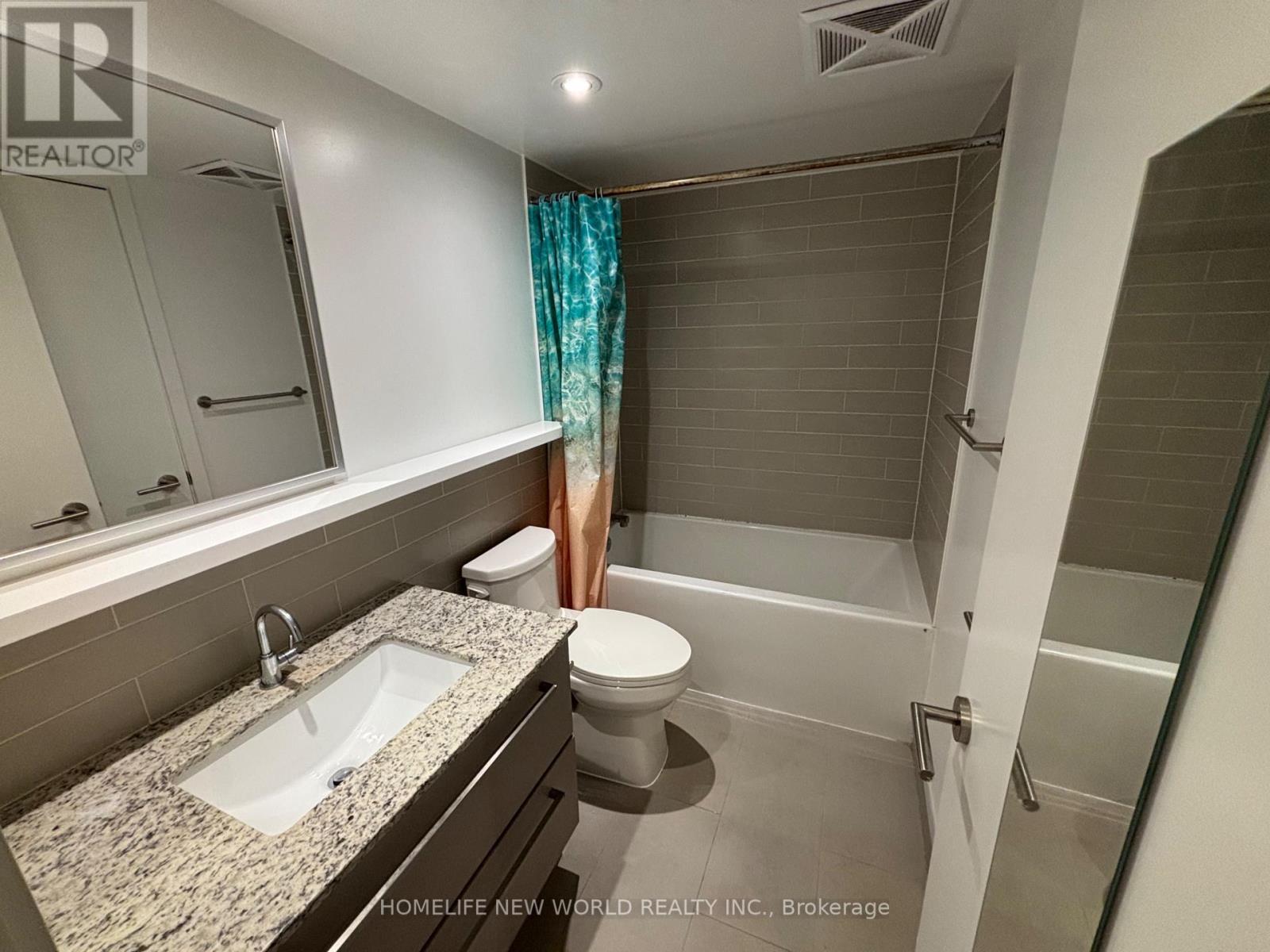 524 - 120 Varna Drive, Toronto, ON - Indoor Photo Showing Bathroom