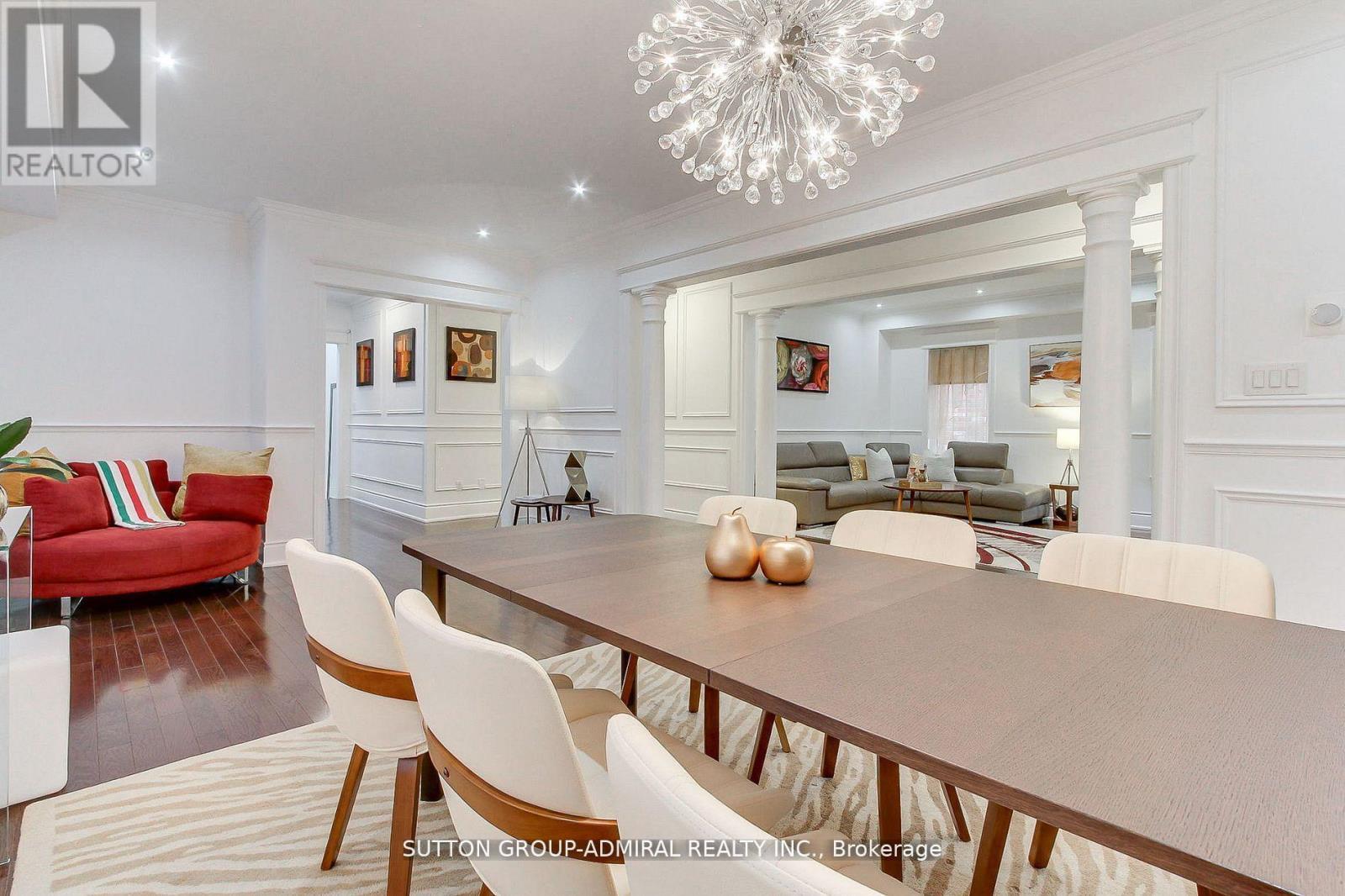 8 Aegis Drive, Vaughan, ON - Indoor Photo Showing Dining Room
