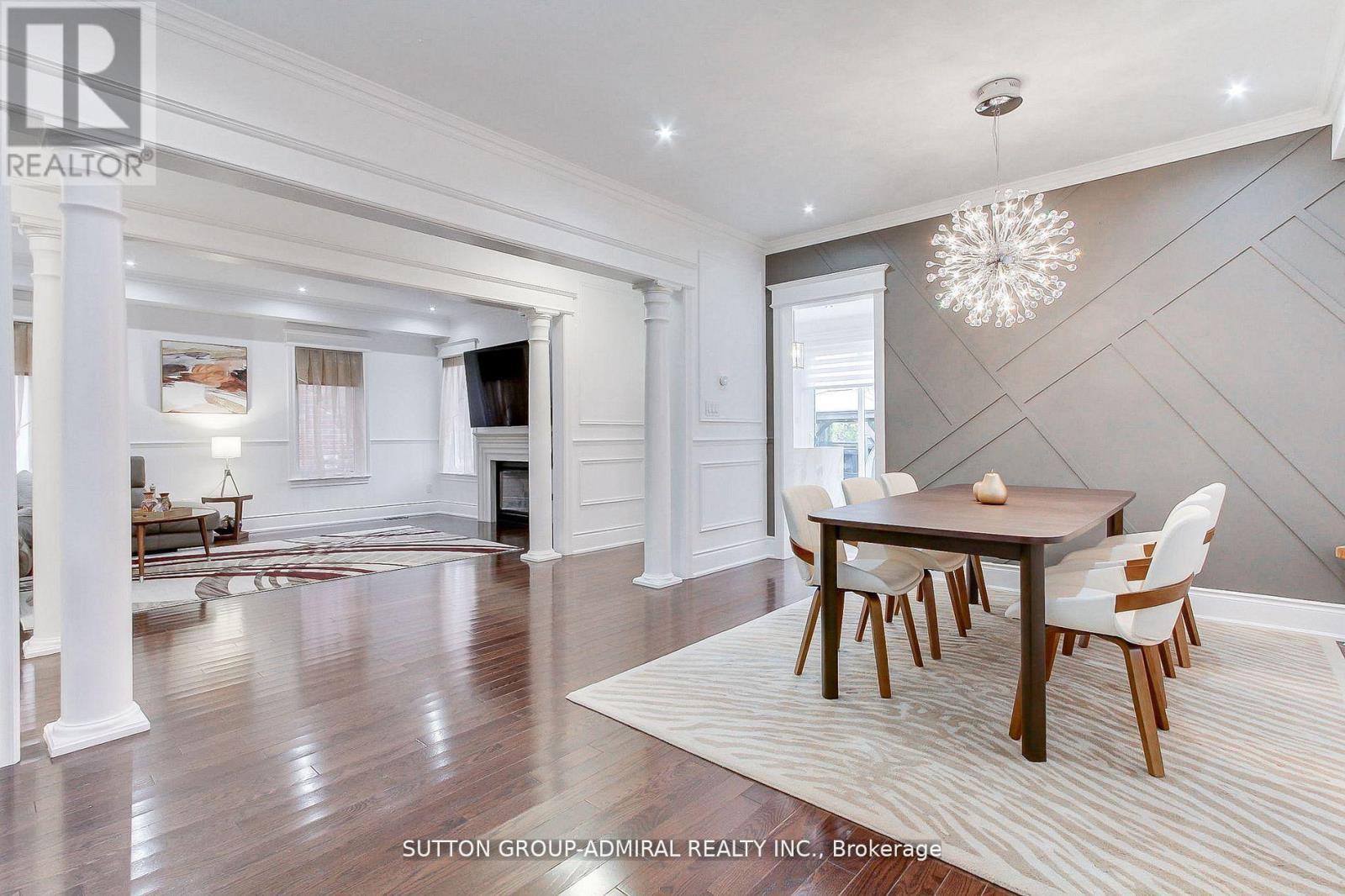 8 Aegis Drive, Vaughan, ON - Indoor Photo Showing Dining Room