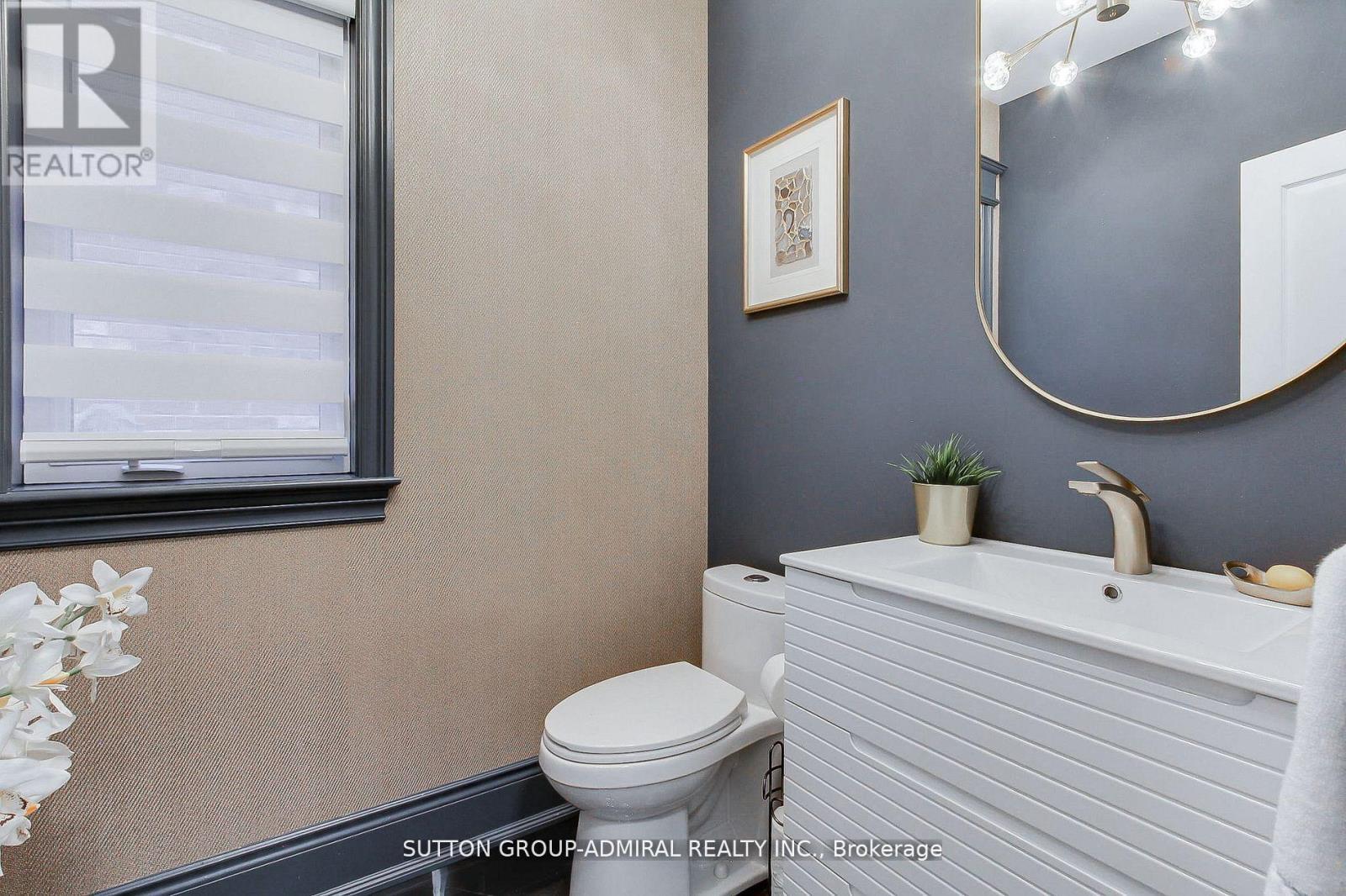 8 Aegis Drive, Vaughan, ON - Indoor Photo Showing Bathroom