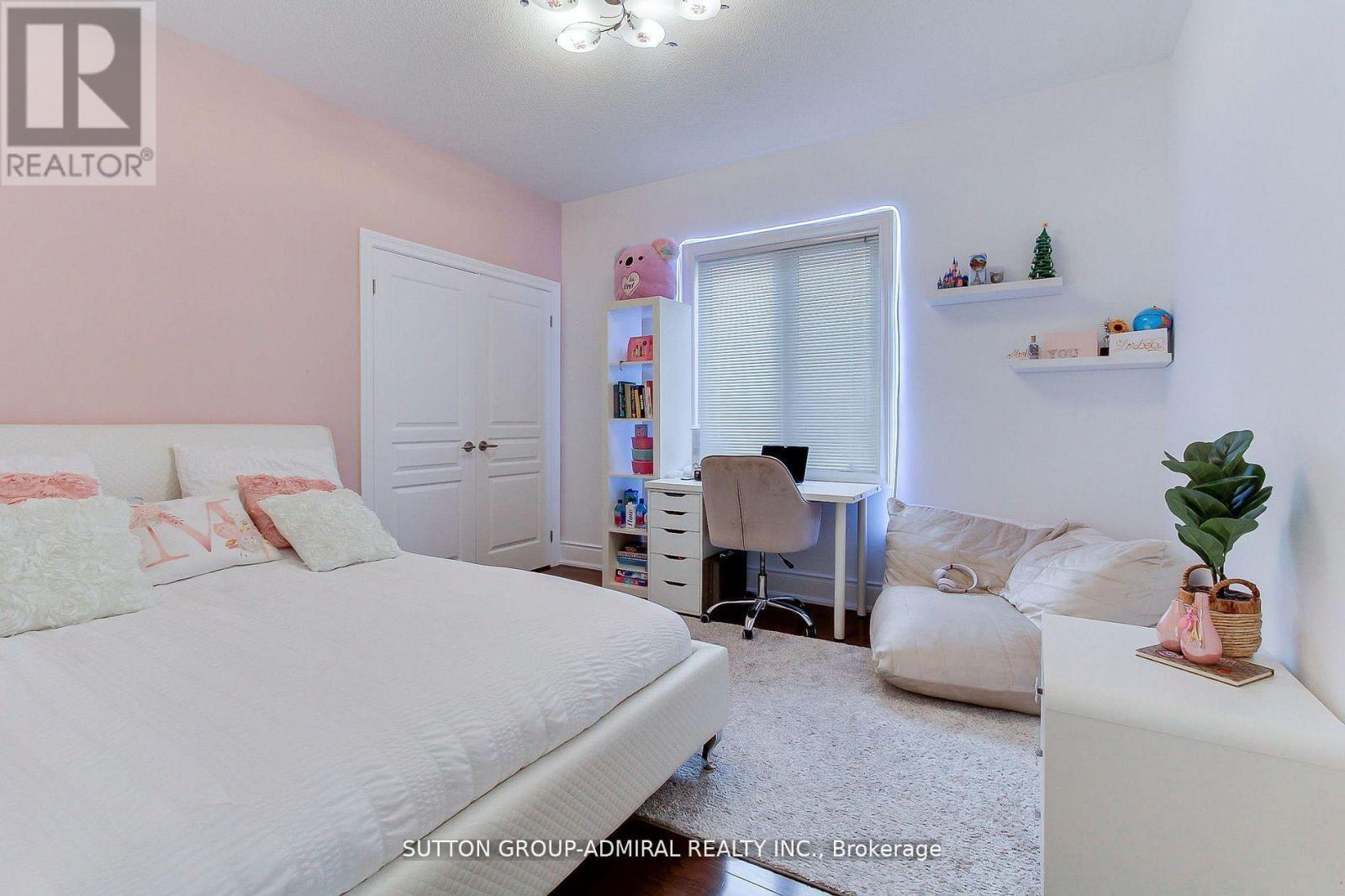 8 Aegis Drive, Vaughan, ON - Indoor Photo Showing Bedroom