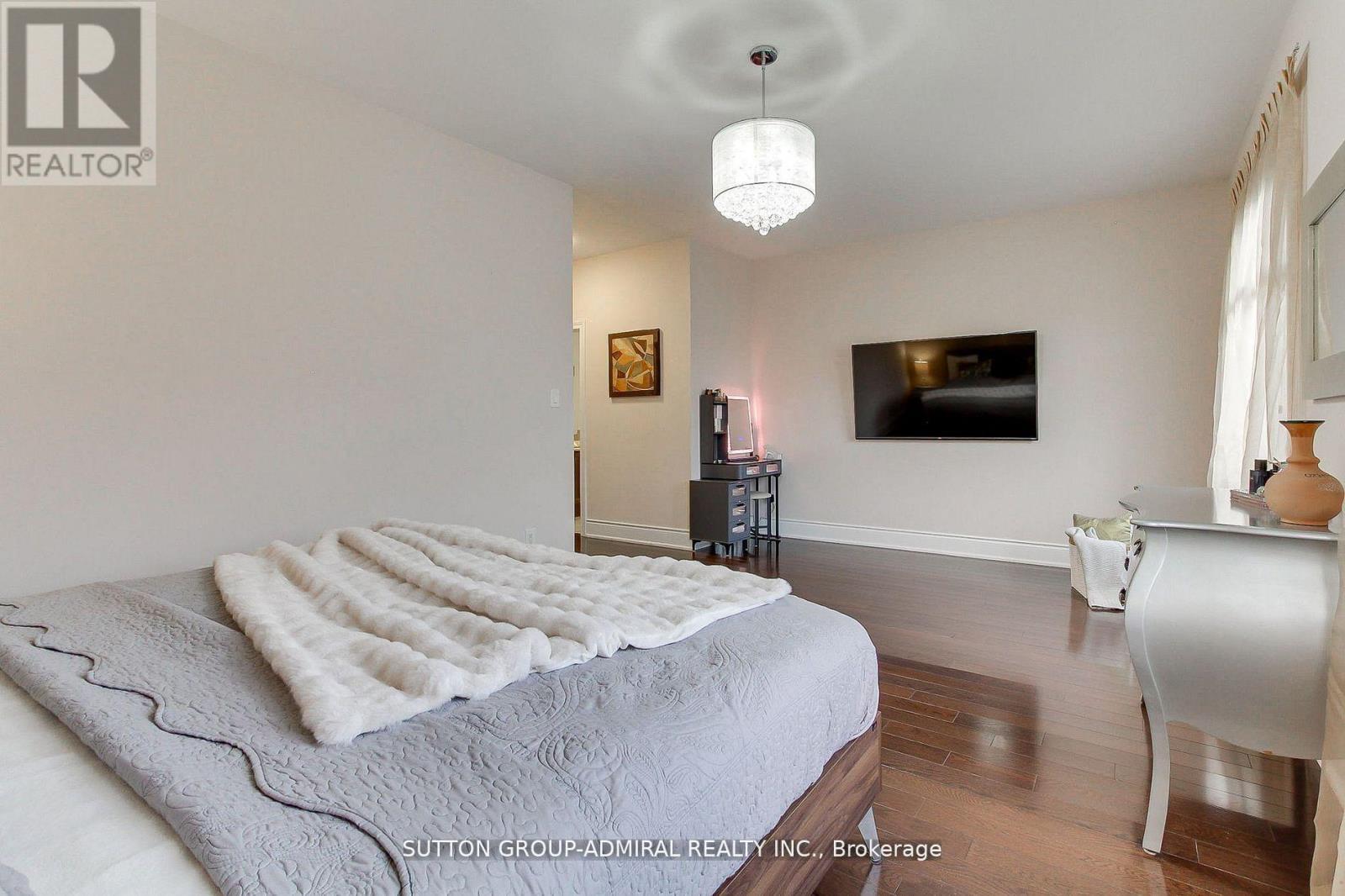 8 Aegis Drive, Vaughan, ON - Indoor Photo Showing Bedroom