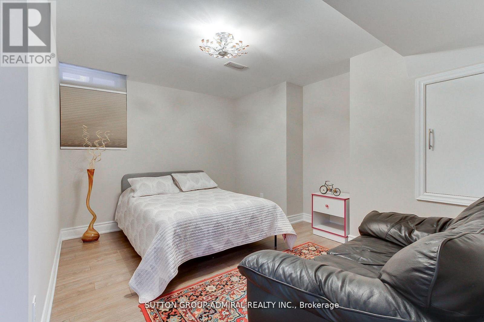 8 Aegis Drive, Vaughan, ON - Indoor Photo Showing Bedroom