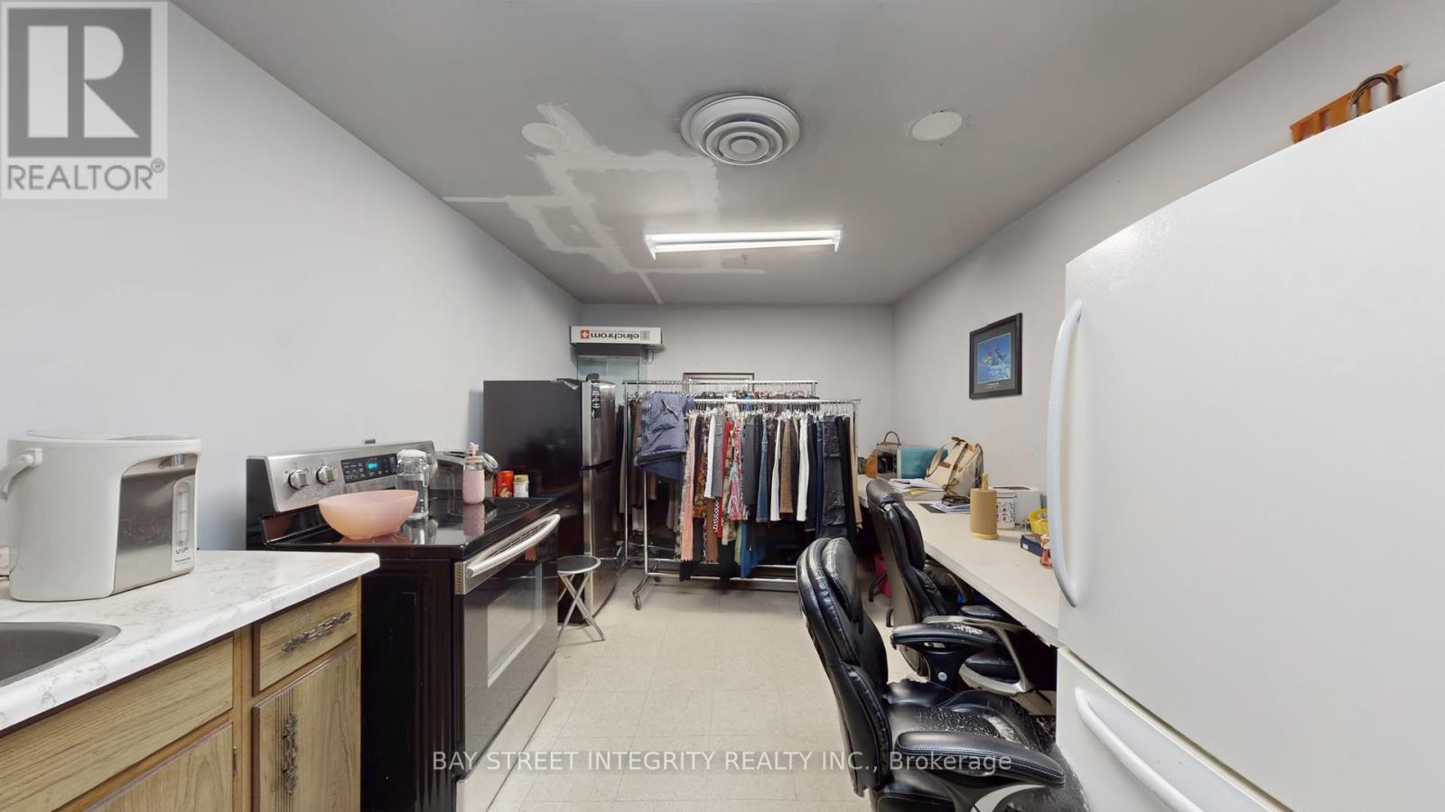 6 & 7 - 80 Bullock Drive, Markham, ON