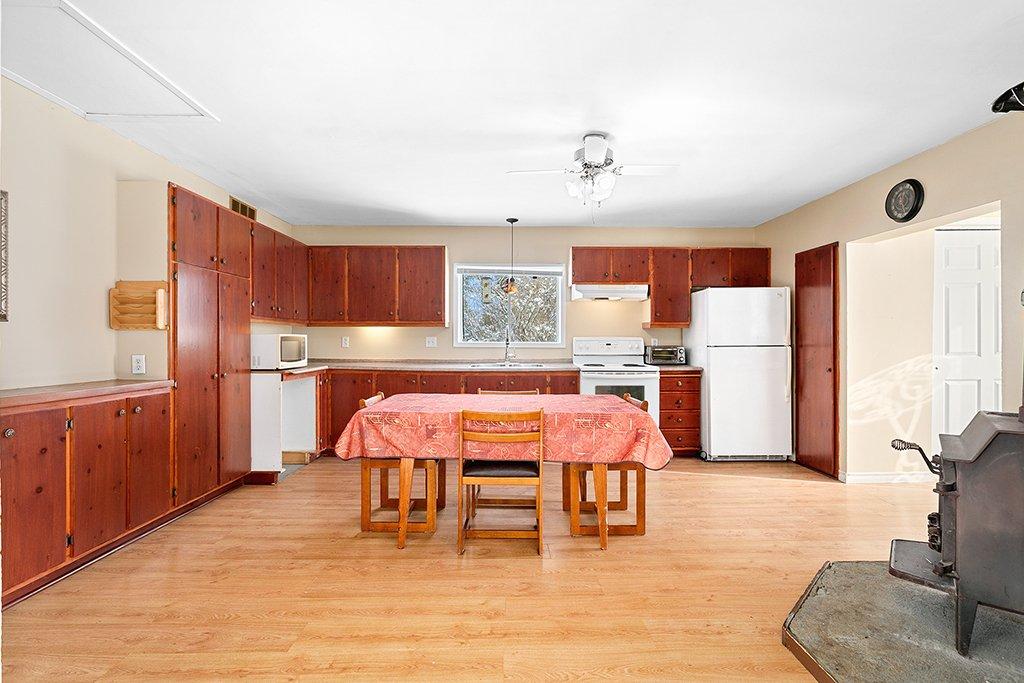 Salle à manger - 78 Route 301, Alleyn-Et-Cawood, QC - Indoor Photo Showing Kitchen