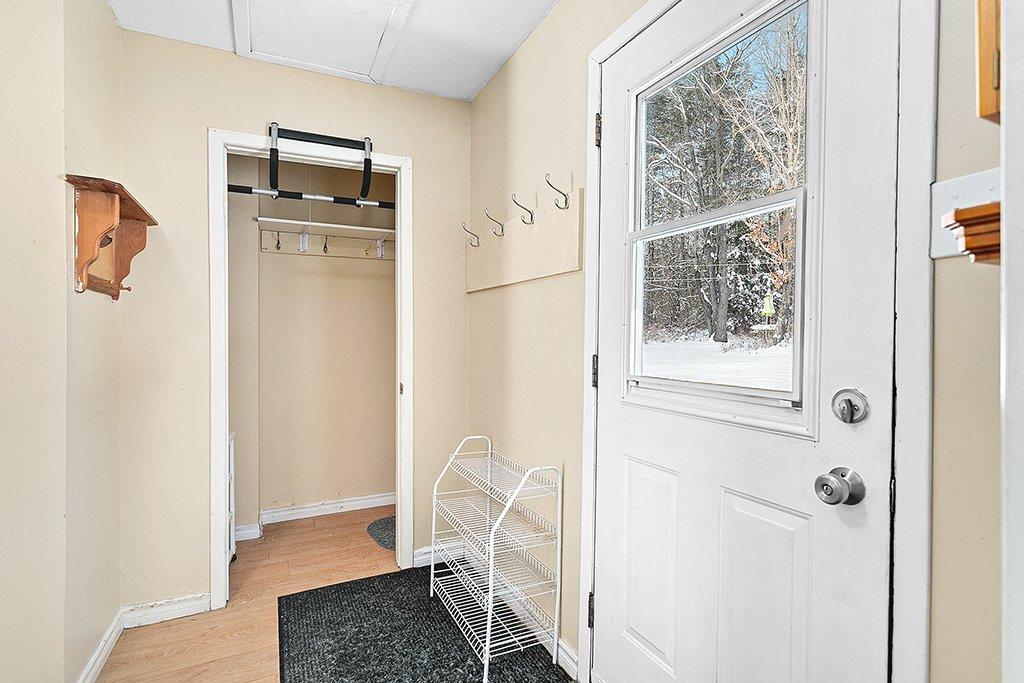 Hall d'entrée/Vestibule - 78 Route 301, Alleyn-Et-Cawood, QC - Indoor Photo Showing Other Room