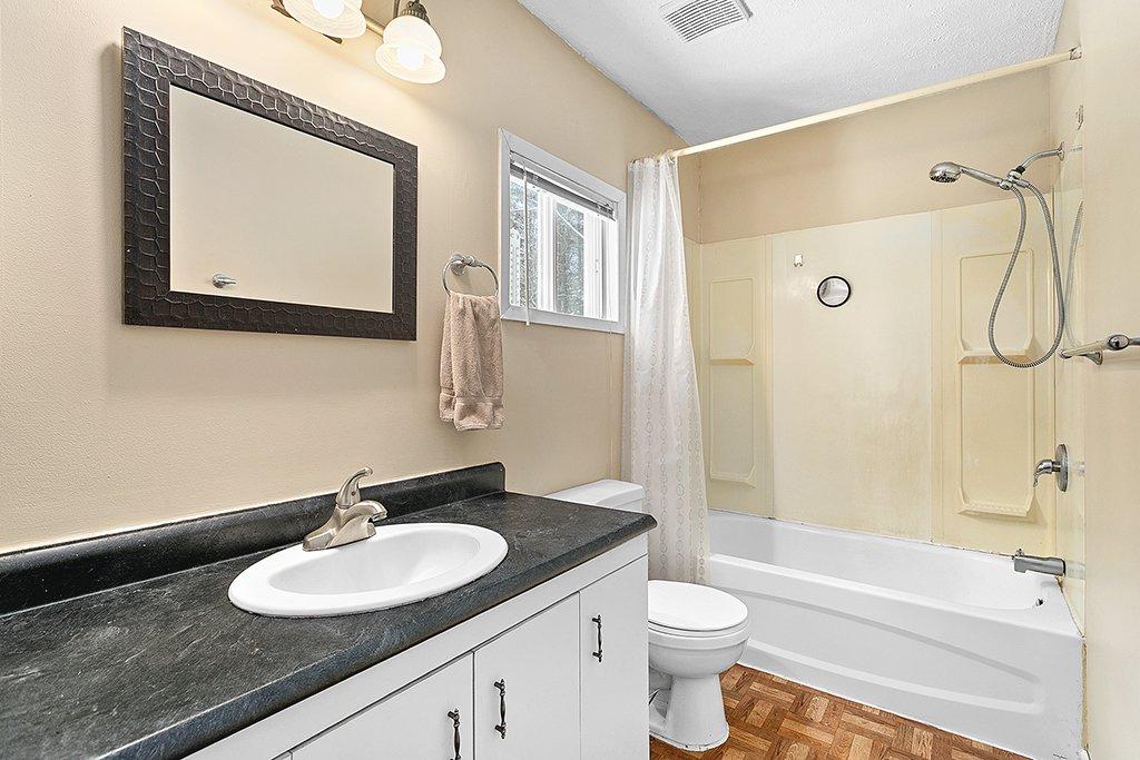 Salle de bains - 78 Route 301, Alleyn-Et-Cawood, QC - Indoor Photo Showing Bathroom