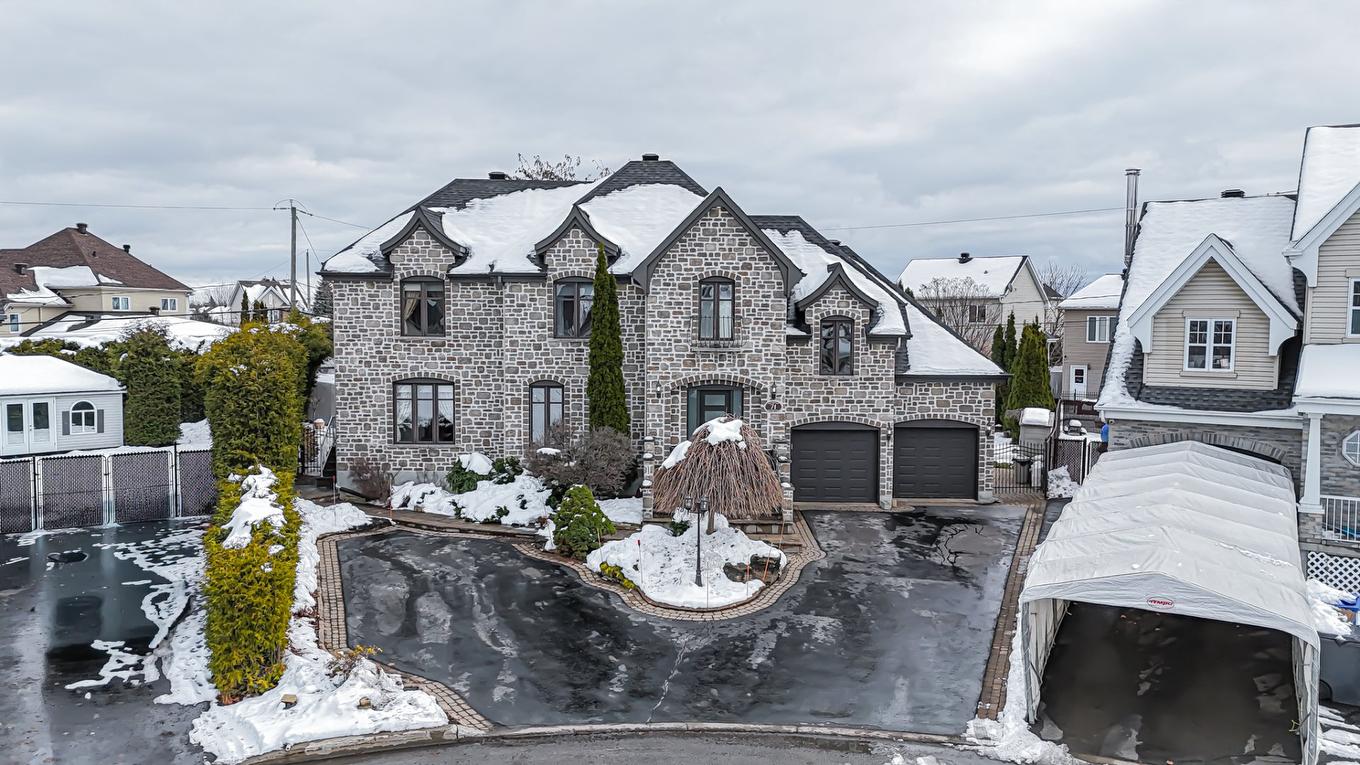 Frontage - 71 - 73 Place Bourdages, Terrebonne (Terrebonne), QC - Outdoor