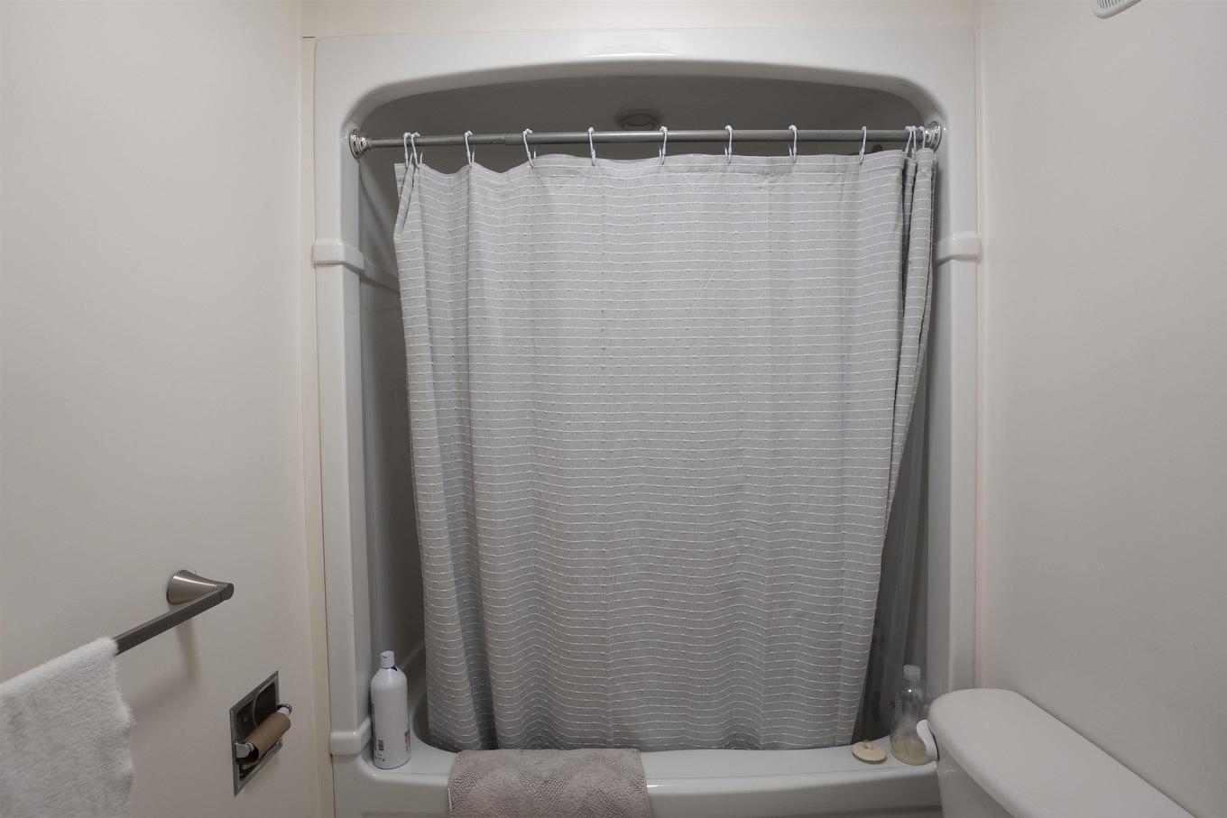 263 Empress Avenue S, Thunder Bay, ON - Indoor Photo Showing Bathroom