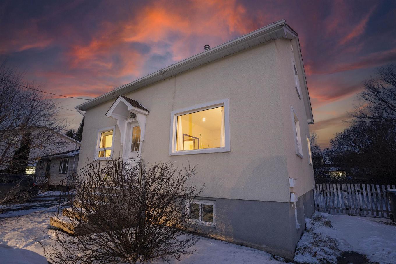 263 Empress Avenue S, Thunder Bay, ON - Outdoor