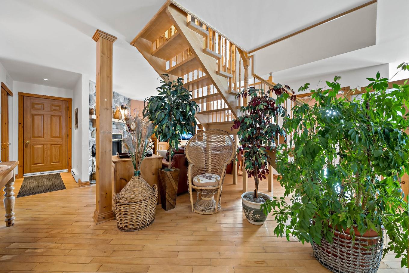 Salon - 2602 Ch. Brunet, Sainte-Agathe-Des-Monts, QC - Indoor Photo Showing Other Room